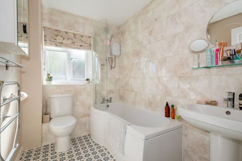 43 Blaire Park, Yateley, GU46 7QP