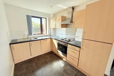 2 bedroom apartment to rent, Dock Lane, Shipley BD17
