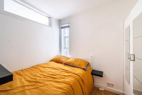 1 bedroom flat to rent, Cathles Road, Balham, London, SW12