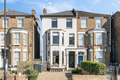 148 Lordship Road, London, N16 0QL
