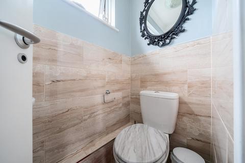 124 Wren Path, London, SE28 0DY