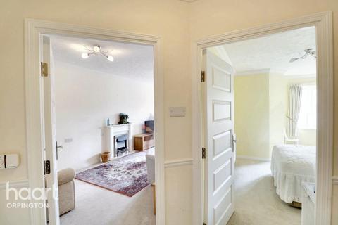 1 bedroom apartment for sale, High Street, Orpington