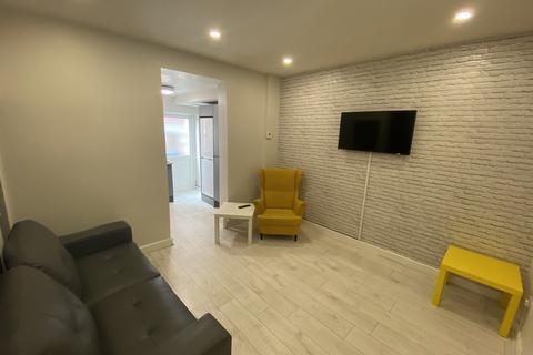 4 bedroom house to rent, Wellfield Road, Preston PR1