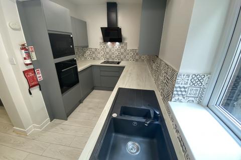 4 bedroom house to rent, Wellfield Road, Preston PR1