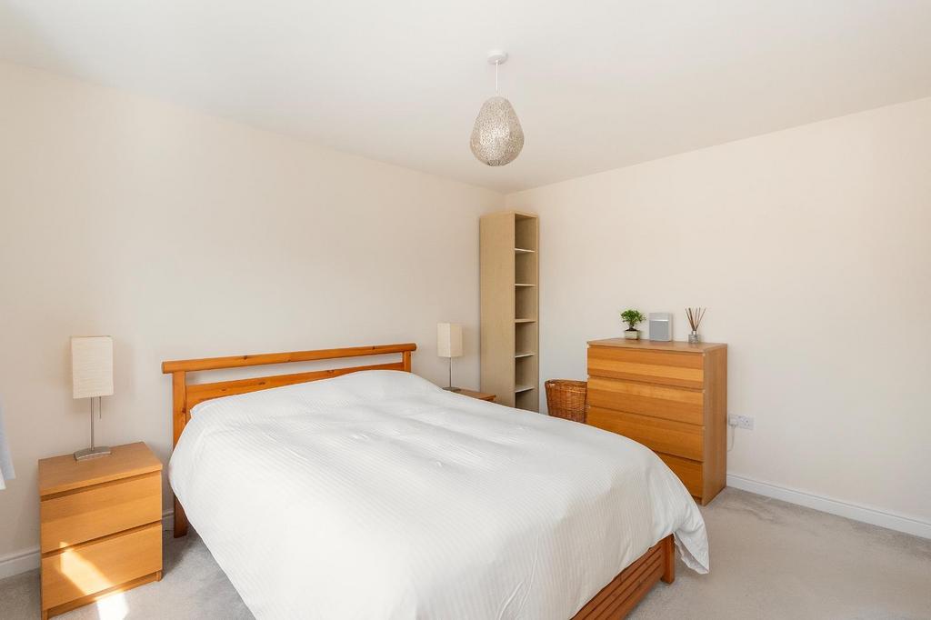 0 G7 CLCV - Bedroom F.jpg