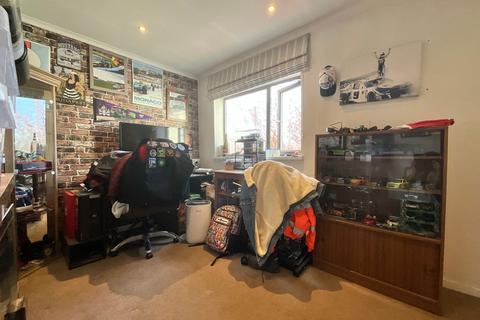5 Glebe Road, Kingsley, Stoke-on-trent, ST10 2AQ