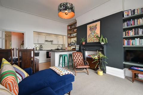 2 bedroom flat for sale, Eversfield Place, St. Leonards-On-Sea