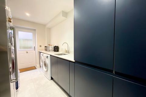 21 Danebower Road, Stoke-on-trent, ST4 8TJ