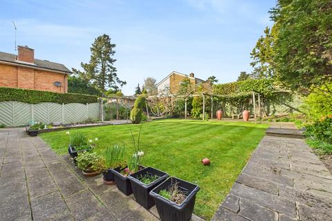 4 bedroom detached house for sale, Frithwood Avenue, Northwood HA6