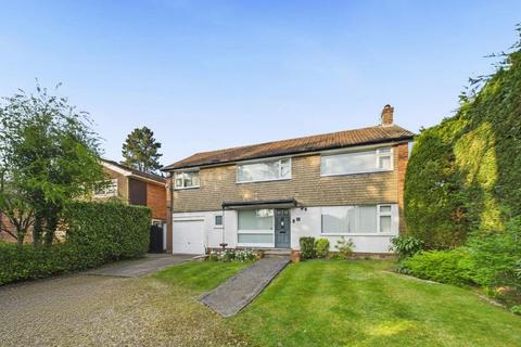 4 bedroom detached house for sale, Frithwood Avenue, Northwood HA6