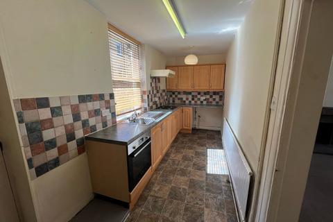 3 bedroom terraced house for sale, Constance Street, Shipley, BD18