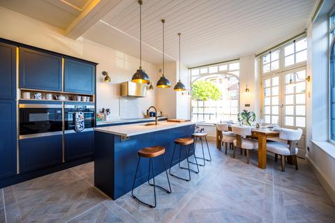 undefined, Station Road, Henley-on-Thames, Oxfordshire, RG9