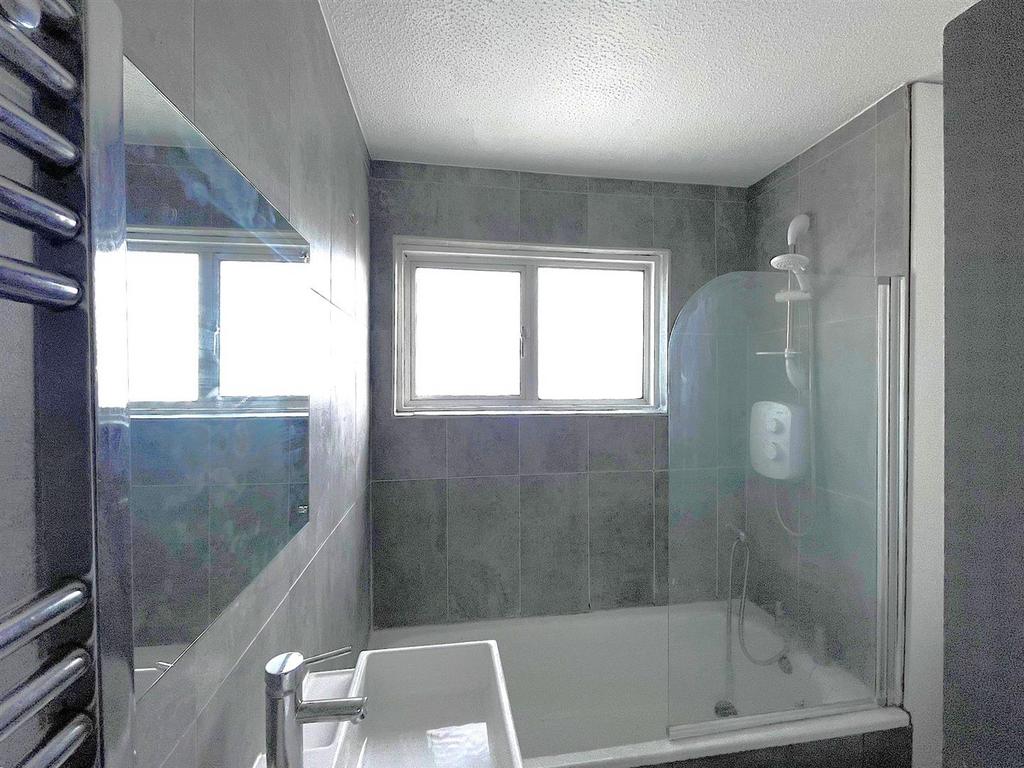 Shower room.jpg