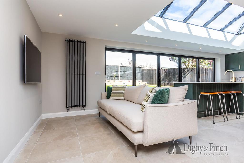 19 Stirling Road, Stamford, PE9 2 XF-20watermarked.