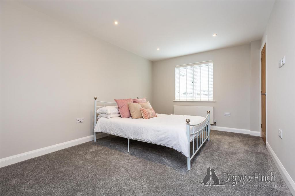 19 Stirling Road, Stamford, PE9 2 XF-36watermarked.