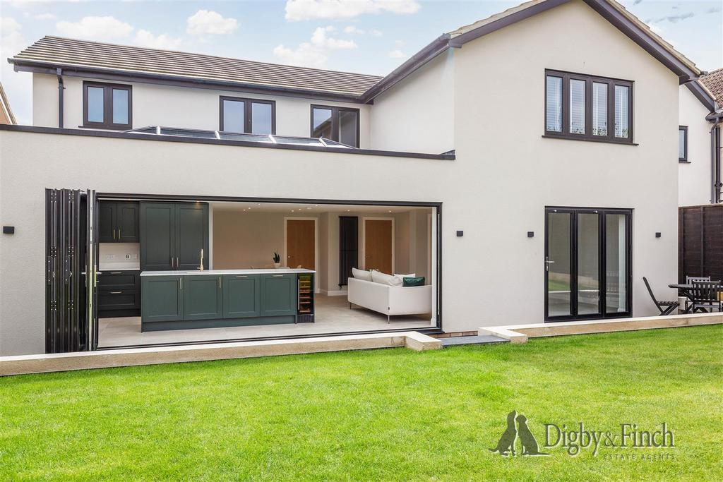 19 Stirling Road, Stamford, PE9 2 XF-13watermarked.