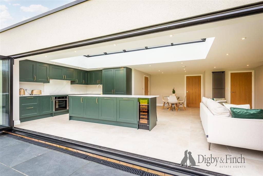 19 Stirling Road, Stamford, PE9 2 XF-12watermarked.