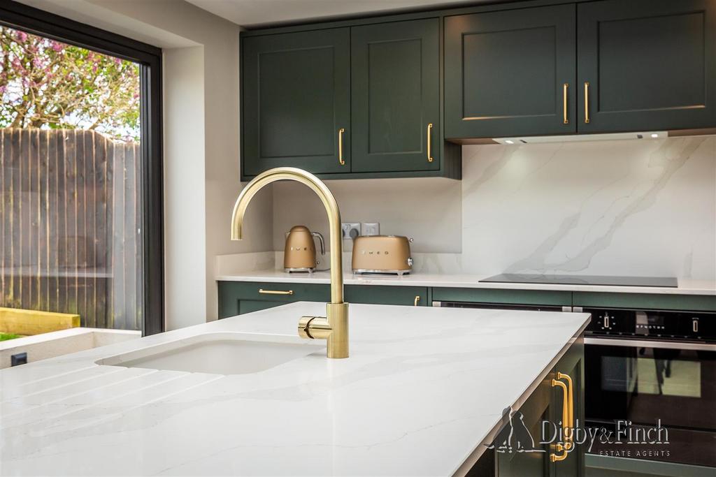 19 Stirling Road, Stamford, PE9 2 XF-17watermarked.