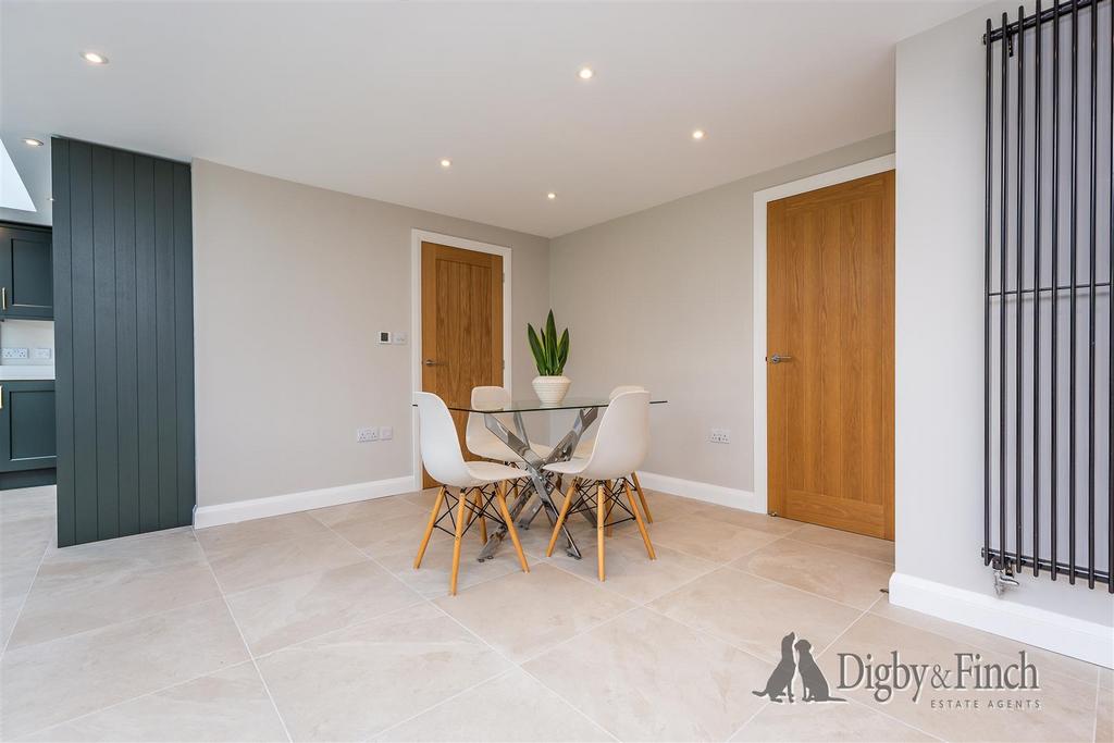 19 Stirling Road, Stamford, PE9 2 XF-19watermarked.