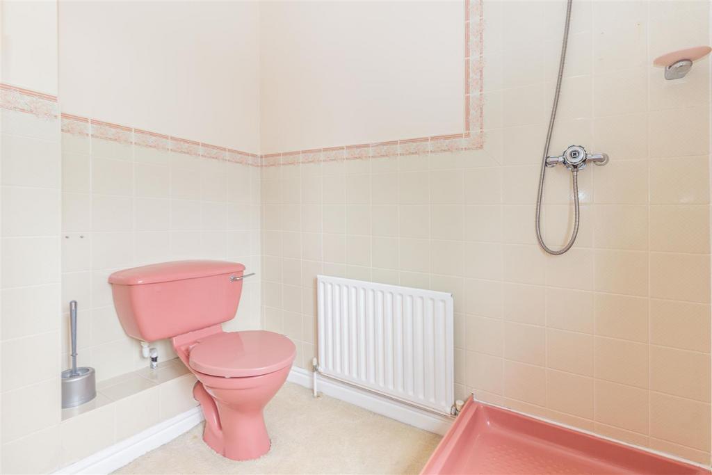 En-suite-1-2.jpg