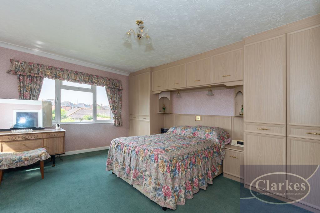 Fc 021 183 redhill drive 025