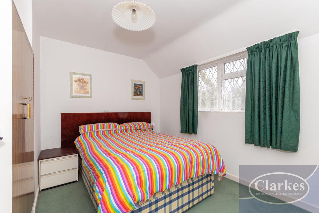 Fc 021 183 redhill drive 019