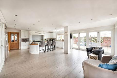 undefined, Pentre Bach, Marian, Trelawnyd LL18 6EB
