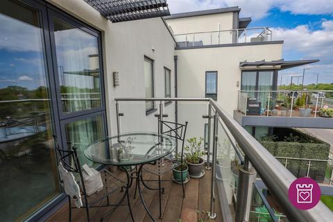 2 bedroom retirement property for sale, Helston Lane, Windsor