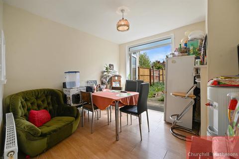 3 bedroom house for sale, Fortune Gate Road, London