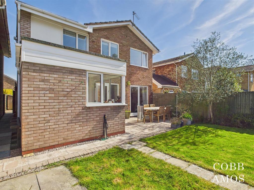 CAM02803 G0-PR0167-STILL034.jpg