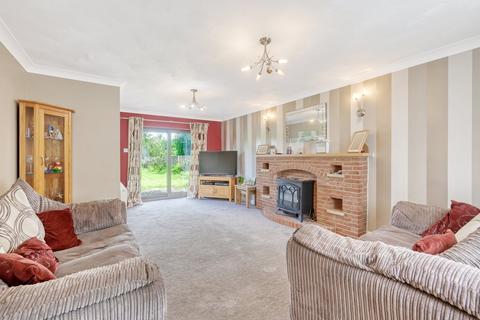19 Gipping Road, Great Blakenham, Ipswich, IP6 0JH