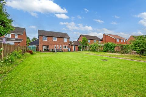 19 Gipping Road, Great Blakenham, Ipswich, IP6 0JH