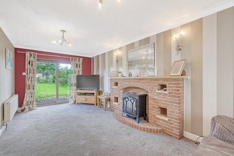 19 Gipping Road, Great Blakenham, Ipswich, IP6 0JH