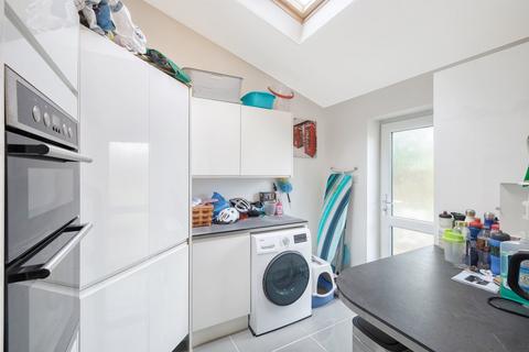 19 Gipping Road, Great Blakenham, Ipswich, IP6 0JH