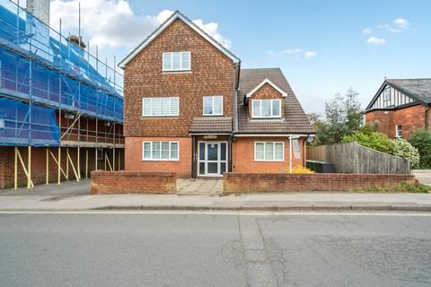 2 bedroom apartment for sale, Grayshott, centre