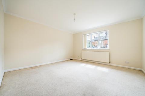 2 bedroom apartment for sale, Grayshott, centre