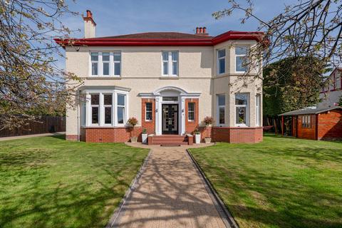 9 Helensburgh Drive, Glasgow, G13 1RR