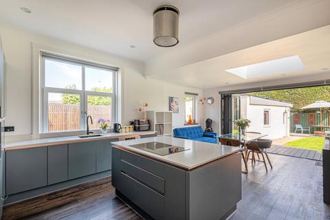 9 Helensburgh Drive, Glasgow, G13 1RR