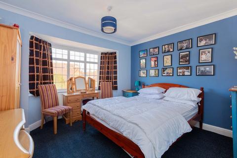 3 bedroom semi-detached house for sale, Ray Street, Maidenhead SL6