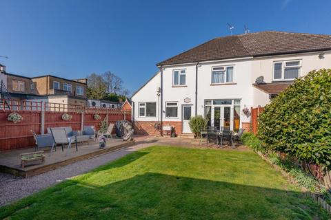 undefined, Ray Street, Maidenhead SL6
