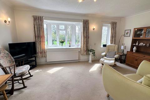 2 bedroom flat for sale, Wootton Brook Close, Northampton NN4