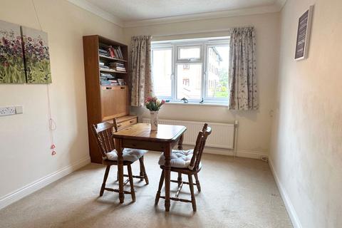 2 bedroom flat for sale, Wootton Brook Close, Northampton NN4