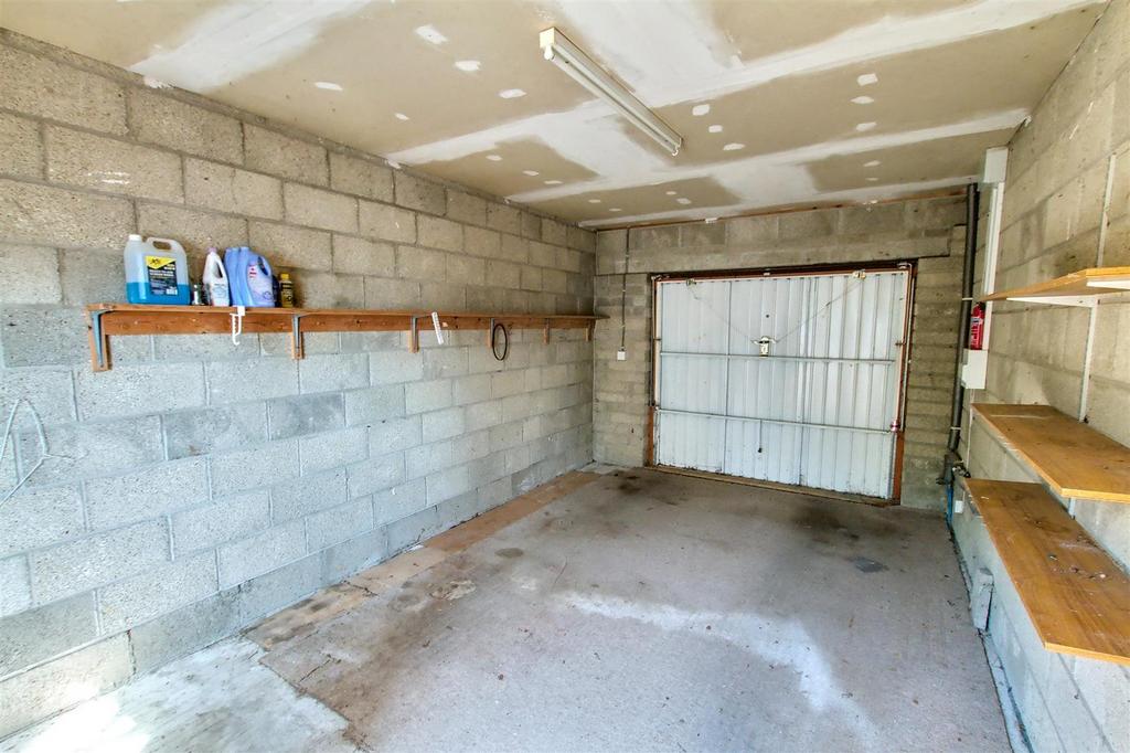 Attached Garage