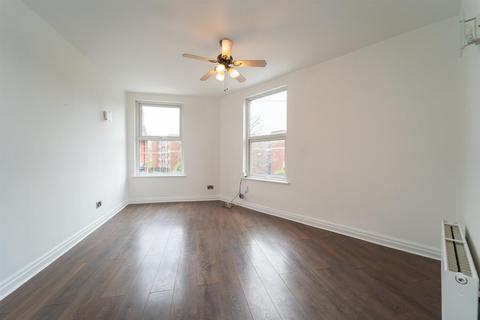 1 bedroom flat for sale, Wilbraham Road, Chorlton
