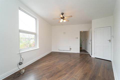 1 bedroom flat for sale, Wilbraham Road, Chorlton