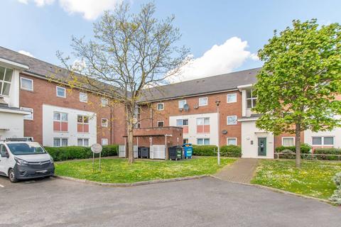 2 bedroom flat for sale, Lucas Close, Willesden Green, London, NW10
