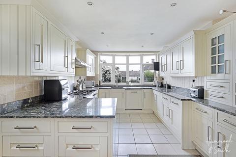 4 bedroom detached house for sale, Vicarage Lane, Epping CM16