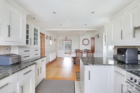 4 bedroom detached house for sale, Vicarage Lane, Epping CM16