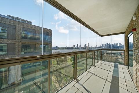 3 bedroom flat for sale, Riverscape Walk London E16