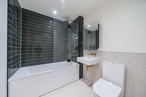 1 bedroom flat for sale, Riverscape Walk London E16